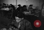 Immagine di Donne Esercito Regno Unito, 1945, secondo 46 filmato di repertorio 65675045500