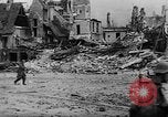 Standbild Zerstörte Stadt Caen Frankreich CAEN FRANKREICH, 1944, aus Sekunde 16 historischem Filmmaterial Videoclip 65675045506