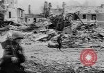Standbild Zerstörte Stadt Caen Frankreich CAEN FRANKREICH, 1944, aus Sekunde 23 historischem Filmmaterial Videoclip 65675045506