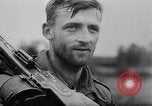 Standbild Zerstörte Stadt Caen Frankreich CAEN FRANKREICH, 1944, aus Sekunde 41 historischem Filmmaterial Videoclip 65675045506