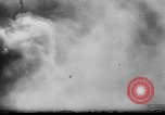 Immagine di Bombardamento di Amburgo Amburgo Germania, 1944, secondo 29 filmato di repertorio 65675045508