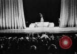 Immagine di Berlin acrobat atto Berlino Germania, 1943, secondo 3 filmato di repertorio 65675045511