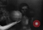 Image enfants allemands en centre de secours Allemagne, 1943, de la seconde 8 séquences d'archives historiques vidéo 65675045513