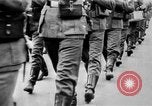 Image des soldats allemands Berlin Allemagne, 1943, de la seconde 10 séquences d'archives historiques vidéo 65675045515