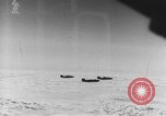 Immagine di B-24 aerei bomba con successo e distruggere la factory tedesca a Gotha Gotha Germania, 1944, secondo 4 filmato di repertorio 65675045545