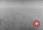 Immagine di B-24 aerei bomba con successo e distruggere la factory tedesca a Gotha Gotha Germania, 1944, secondo 6 filmato di repertorio 65675045545