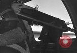 Immagine di B-24 aerei bomba con successo e distruggere la factory tedesca a Gotha Gotha Germania, 1944, secondo 27 filmato di repertorio 65675045545