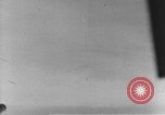Immagine di B-24 aerei bomba con successo e distruggere la factory tedesca a Gotha Gotha Germania, 1944, secondo 58 filmato di repertorio 65675045545