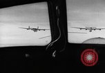 Immagine di B-24 aeromobile Europa, 1944, secondo 17 filmato di repertorio 65675045546