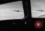 Immagine di B-24 aeromobile Europa, 1944, secondo 18 filmato di repertorio 65675045546