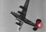 Standbild B-24 Flugzeuge Europa, 1944, aus Sekunde 39 historischem Filmmaterial Videoclip 65675045549