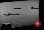Standbild B-24 Flugzeuge Europa, 1944, aus Sekunde 46 historischem Filmmaterial Videoclip 65675045549
