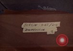 Standbild Flughafen Tempelhof Hangar Berlin Deutschland, 1961, aus Sekunde 4 historischem Filmmaterial Videoclip 65675045564