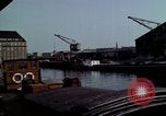 Standbild Haufen Kohle Berlin Deutschland, 1961, aus Sekunde 3 historischem Filmmaterial Videoclip 65675045565