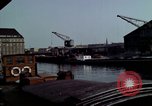 Standbild Haufen Kohle Berlin Deutschland, 1961, aus Sekunde 4 historischem Filmmaterial Videoclip 65675045565