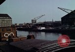 Standbild Haufen Kohle Berlin Deutschland, 1961, aus Sekunde 22 historischem Filmmaterial Videoclip 65675045565
