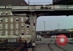 Standbild Haufen Kohle Berlin Deutschland, 1961, aus Sekunde 54 historischem Filmmaterial Videoclip 65675045565