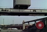 Standbild Haufen Kohle Berlin Deutschland, 1961, aus Sekunde 58 historischem Filmmaterial Videoclip 65675045565