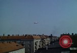 Standbild Flughafen Tempelhof Berlin Deutschland, 1961, aus Sekunde 9 historischem Filmmaterial Videoclip 65675045567