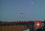 Standbild Flughafen Tempelhof Berlin Deutschland, 1961, aus Sekunde 12 historischem Filmmaterial Videoclip 65675045567