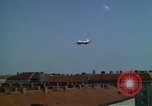 Standbild Flughafen Tempelhof Berlin Deutschland, 1961, aus Sekunde 13 historischem Filmmaterial Videoclip 65675045567