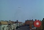 Standbild Flughafen Tempelhof Berlin Deutschland, 1961, aus Sekunde 43 historischem Filmmaterial Videoclip 65675045567