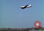 Standbild Flughafen Tempelhof Berlin Deutschland, 1961, aus Sekunde 57 historischem Filmmaterial Videoclip 65675045567