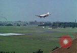 Standbild Flughafen Tempelhof Berlin Deutschland, 1961, aus Sekunde 62 historischem Filmmaterial Videoclip 65675045567