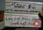 Standbild Flughafen Tempelhof Berlin Deutschland, 1961, aus Sekunde 8 historischem Filmmaterial Videoclip 65675045568
