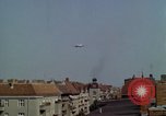 Standbild Flughafen Tempelhof Berlin Deutschland, 1961, aus Sekunde 22 historischem Filmmaterial Videoclip 65675045568
