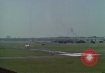 Standbild Flughafen Tempelhof Berlin Deutschland, 1961, aus Sekunde 39 historischem Filmmaterial Videoclip 65675045568