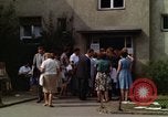 Standbild Flüchtlinge Berlin Deutschland, 1961, aus Sekunde 25 historischem Filmmaterial Videoclip 65675045570
