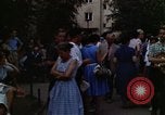 Standbild Flüchtlinge Berlin Deutschland, 1961, aus Sekunde 57 historischem Filmmaterial Videoclip 65675045570