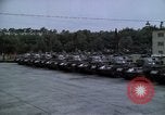 Standbild militärischen Tanks Berlin Deutschland, 1961, aus Sekunde 4 historischem Filmmaterial Videoclip 65675045571