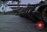 Standbild militärischen Tanks Berlin Deutschland, 1961, aus Sekunde 12 historischem Filmmaterial Videoclip 65675045571