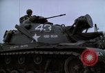 Standbild militärischen Tanks Berlin Deutschland, 1961, aus Sekunde 17 historischem Filmmaterial Videoclip 65675045571