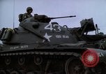 Standbild militärischen Tanks Berlin Deutschland, 1961, aus Sekunde 18 historischem Filmmaterial Videoclip 65675045571