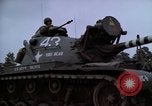 Standbild militärischen Tanks Berlin Deutschland, 1961, aus Sekunde 46 historischem Filmmaterial Videoclip 65675045571