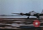 Standbild "Memphis Belle" England, 1943, aus Sekunde 10 historischem Filmmaterial Videoclip 65675045580