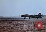 Standbild "Memphis Belle" England, 1943, aus Sekunde 19 historischem Filmmaterial Videoclip 65675045580