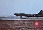Standbild "Memphis Belle" England, 1943, aus Sekunde 21 historischem Filmmaterial Videoclip 65675045580