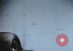 Immagine di Vista della missione da "Memphis Belle" Wilhelmshaven Germania, 1943, secondo 4 filmato di repertorio 65675045582