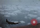 Immagine di Vista della missione da "Memphis Belle" Wilhelmshaven Germania, 1943, secondo 11 filmato di repertorio 65675045582