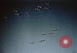 Immagine di Vista della missione da "Memphis Belle" Wilhelmshaven Germania, 1943, secondo 17 filmato di repertorio 65675045582