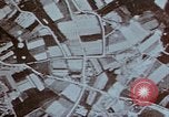Immagine di Vista della missione da "Memphis Belle" Wilhelmshaven Germania, 1943, secondo 57 filmato di repertorio 65675045582
