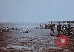 Image B-17s retour de mission de bombardement Royaume-Uni, 1943, de la seconde 7 séquences d'archives historiques vidéo 65675045583