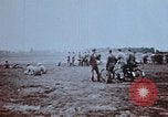 Image B-17s retour de mission de bombardement Royaume-Uni, 1943, de la seconde 8 séquences d'archives historiques vidéo 65675045583