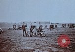 Image B-17s retour de mission de bombardement Royaume-Uni, 1943, de la seconde 10 séquences d'archives historiques vidéo 65675045583