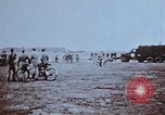 Image B-17s retour de mission de bombardement Royaume-Uni, 1943, de la seconde 48 séquences d'archives historiques vidéo 65675045583