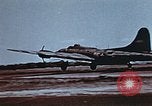Immagine di B-17 Memphis Belle completa xxv missione Inghilterra, 1943, secondo 35 filmato di repertorio 65675045584
